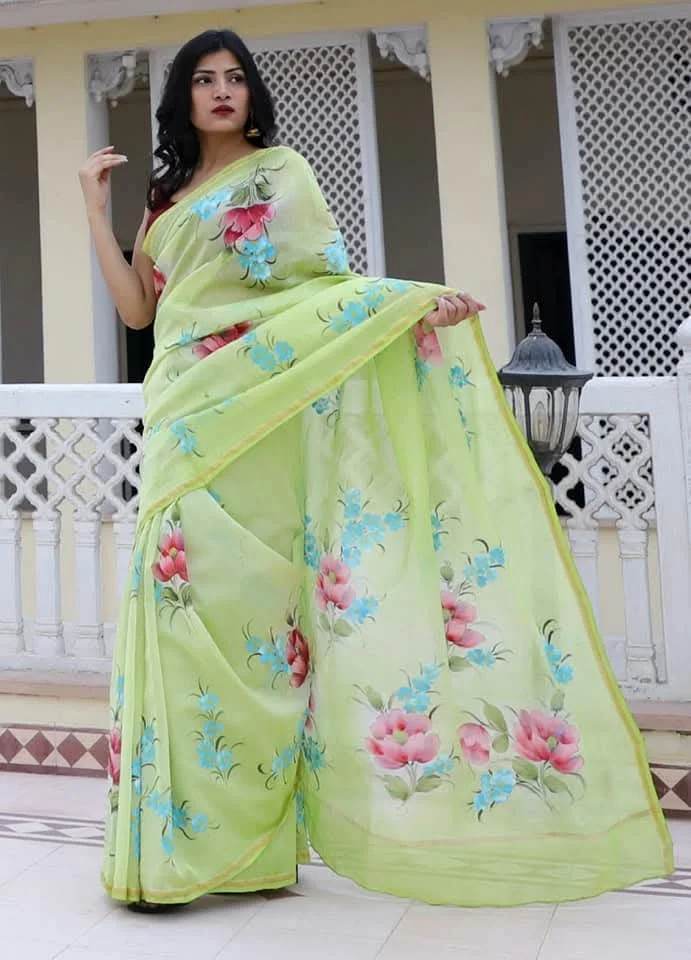 হ্যান্ড প্রিন্ট শাড়ি